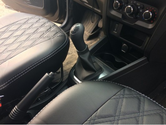 Авточехлы на Lada Xray