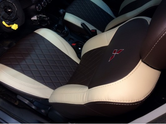 Авточехлы на Mitsubishi Outlander XL