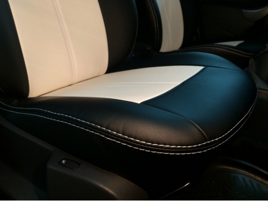 Авточехлы на Renault Duster