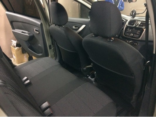 Авточехлы на Renault Sandero Stepway 2
